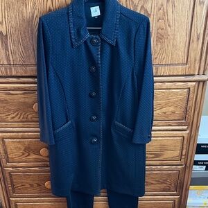 Cabi Navy Blue Trench Coat/Jacket with 3/4 length sleeves.